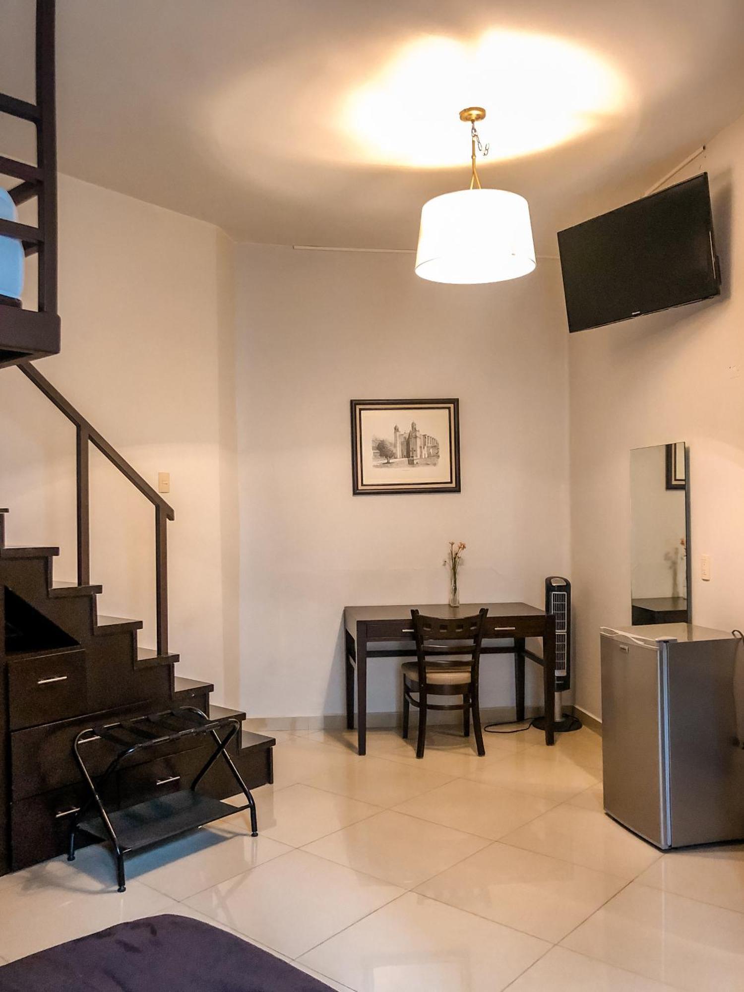 Suites Hamburgo 墨西哥城 外观 照片